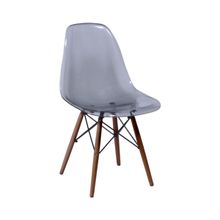 22398.1.cadeira-eames-fume-policarbonato-base-marrom-diagonal