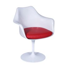 23133.1.cadeira-com-braco-saarinen-branca-com-assento-vermelho-diagonal