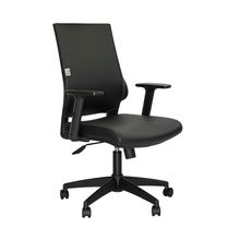 cadeira-de-escritorio-diretor-mko-050-em-pu-giratoria-preta-com-braco-EC000022742